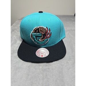 Mitchell & Ness Vancouver Grizzlies Team 2 Tone 2.0 Adjustable Snapback Hat Cap